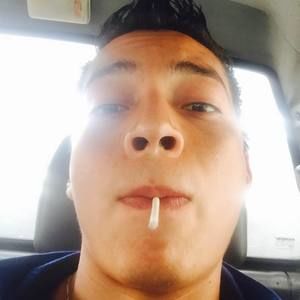 Meet your Posher, Efren